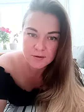 LunikaLunaX from StripChat is Freechat