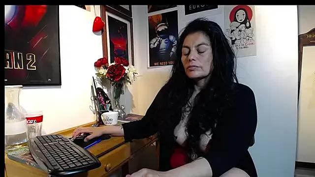 Lust_Mom41 from StripChat is Freechat