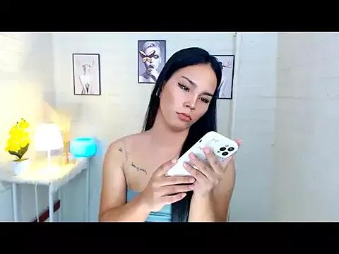 LylianaGirlx from StripChat is Freechat