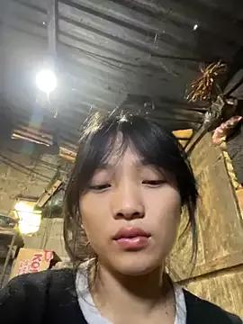 Lyn_bella from StripChat is Freechat