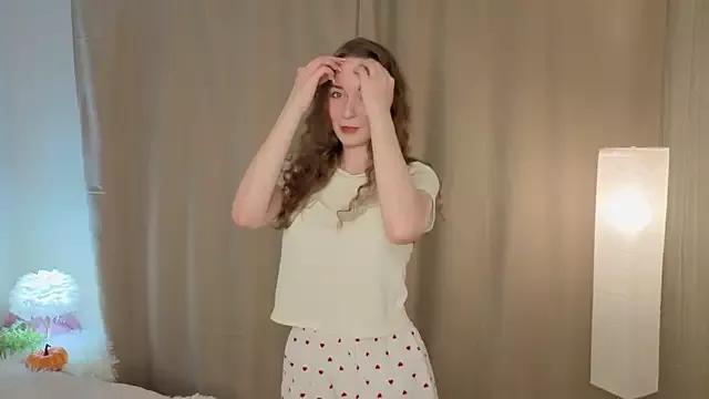 LynnBerner from StripChat is Freechat