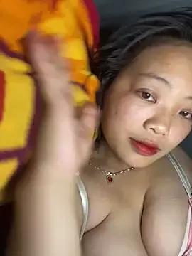 Lyrasss from StripChat is Freechat