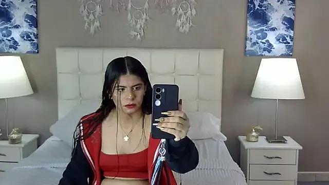 maddissonivanova from StripChat is Freechat