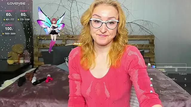 MadissonKiss from StripChat is Freechat