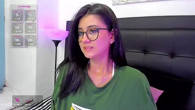 Madyson18 from StripChat is Freechat