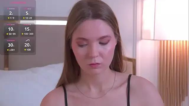 MaggieRoss from StripChat is Freechat