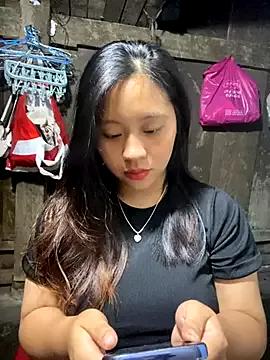 maianhcute from StripChat is Freechat