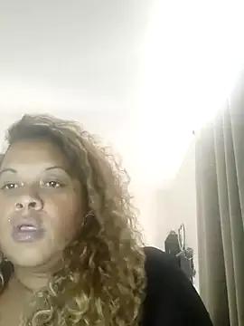 MaitresseSandra from StripChat is Freechat