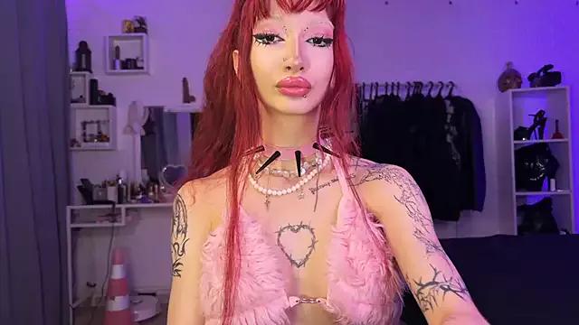 Check-out our cam rooms range and converse on a personal level with our delicious livecams streamers, showing off their spicy curves and toys.