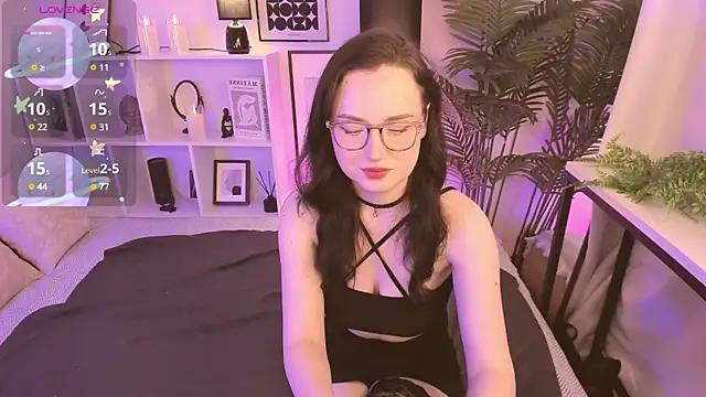 MargoSkyey from StripChat is Freechat