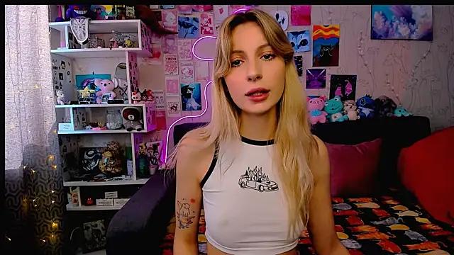 Check-out our cam rooms range and converse on a personal level with our delicious livecams streamers, showing off their spicy curves and toys.
