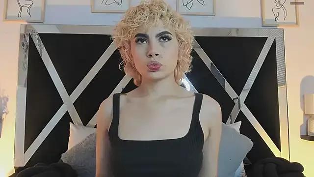 marian_pinzon from StripChat is Freechat