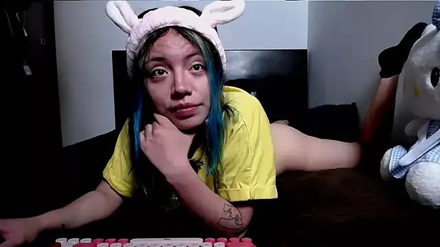 Check-out our cam rooms range and converse on a personal level with our delicious livecams streamers, showing off their spicy curves and toys.
