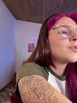 Mariangeel from StripChat is Freechat