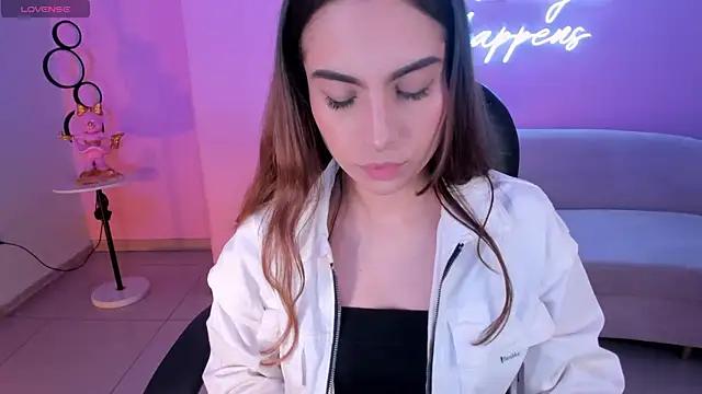 MarianneLane from StripChat is Freechat