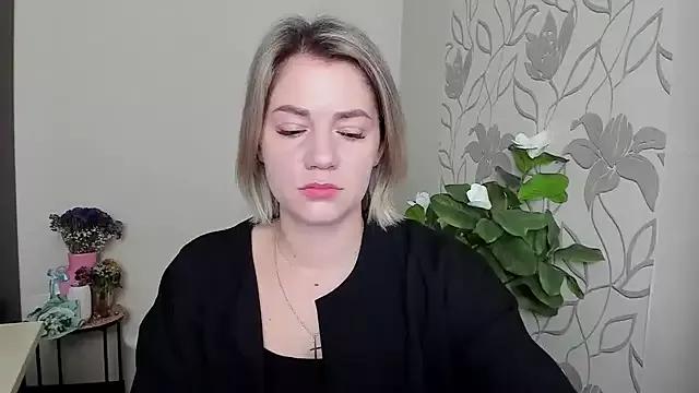 MariaSttone from StripChat is Freechat