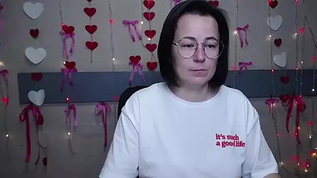 MarieSho from StripChat is Freechat