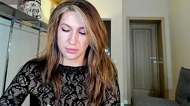 MariGven from StripChat is Freechat