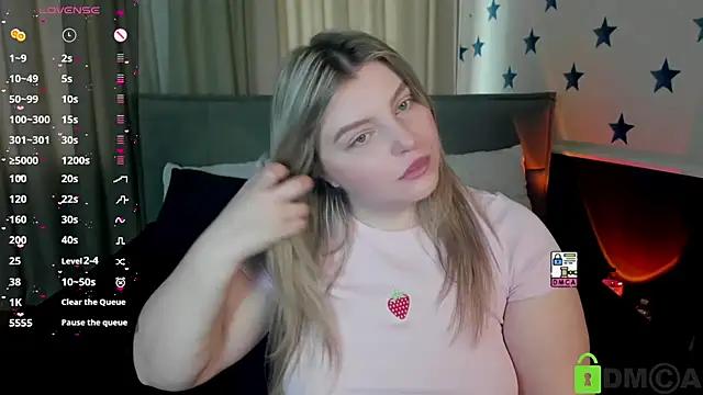 Check-out our cam rooms range and converse on a personal level with our delicious livecams streamers, showing off their spicy curves and toys.