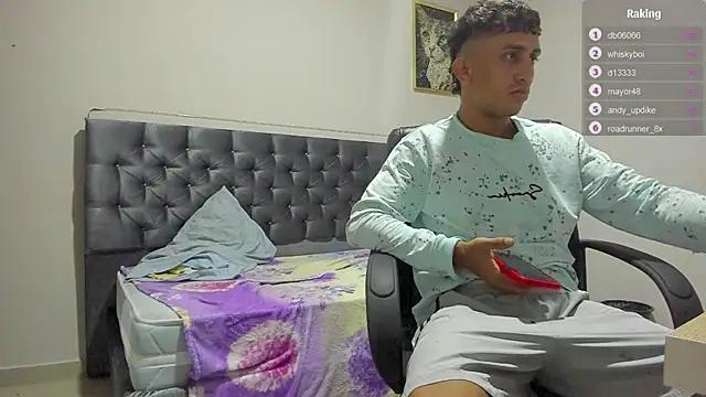 martin_elias from StripChat is Freechat