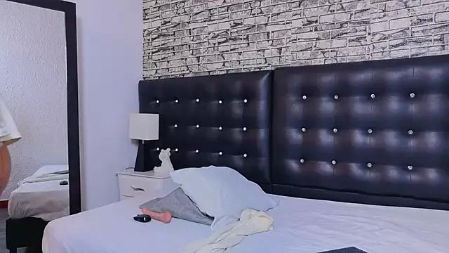 Martina_thompson69 from StripChat is Freechat