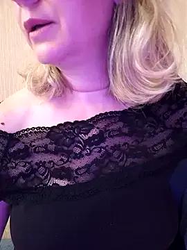 Mary888x from StripChat is Freechat