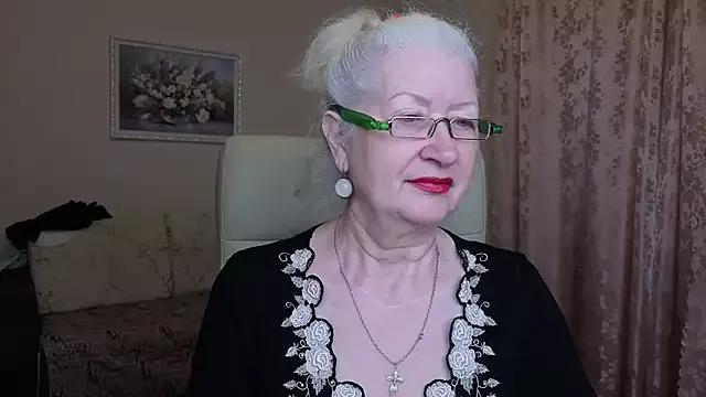 Maya_Mayflower from StripChat is Freechat
