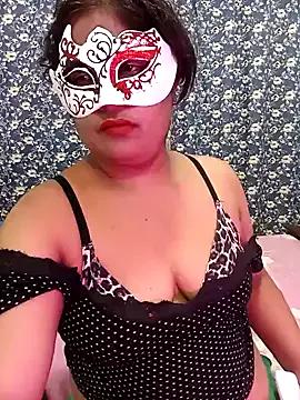 Maya_QueenSL from StripChat is Freechat