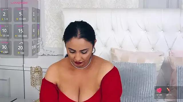 MayaJansen from StripChat is Freechat