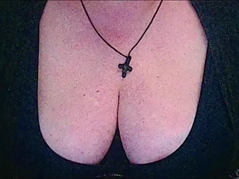 mayasmith from StripChat is Freechat