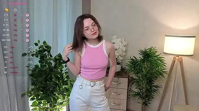 MeganEversley from StripChat is Freechat