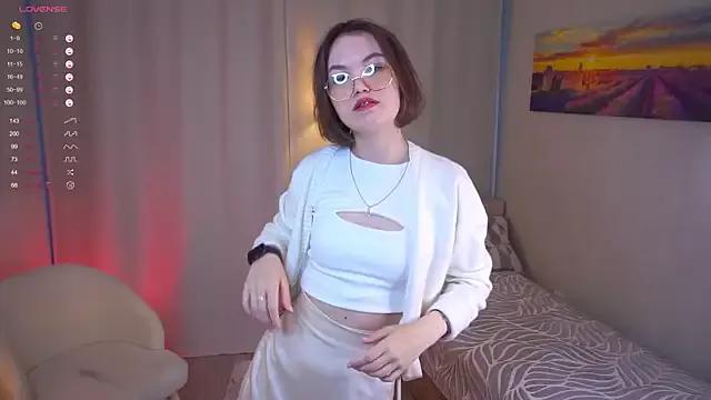 Check-out our cam rooms range and converse on a personal level with our delicious livecams streamers, showing off their spicy curves and toys.