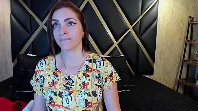 Check-out our cam rooms range and converse on a personal level with our delicious livecams streamers, showing off their spicy curves and toys.