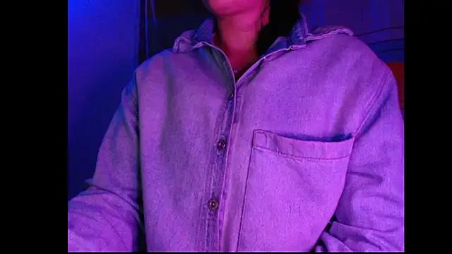 meganmiauu from StripChat is Freechat