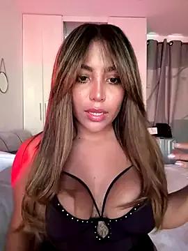 MegannHills from StripChat is Freechat