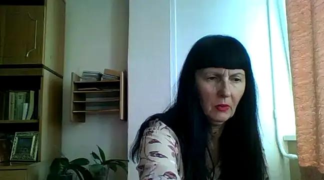 MelanyBanks from StripChat is Freechat