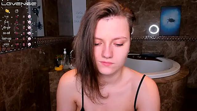 MelindaTin from StripChat is Freechat