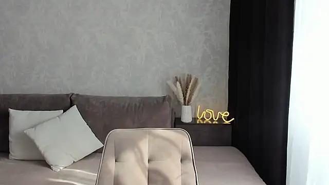 Check-out our cam rooms range and converse on a personal level with our delicious livecams streamers, showing off their spicy curves and toys.
