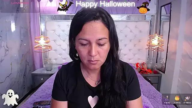 Melissa-roberts from StripChat is Freechat