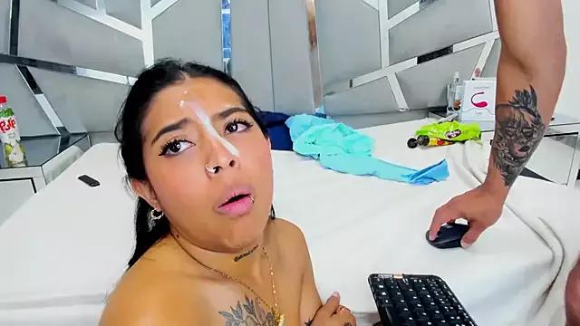 MelissaAndZeuss from StripChat is Freechat