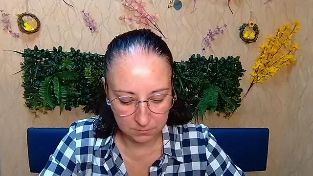 MelissaShell from StripChat is Freechat
