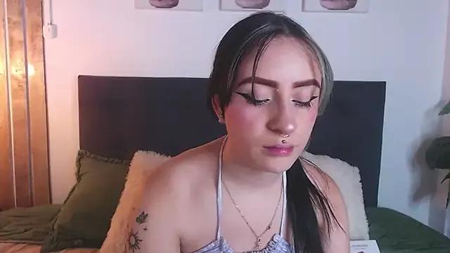 Check-out our cam rooms range and converse on a personal level with our delicious livecams streamers, showing off their spicy curves and toys.