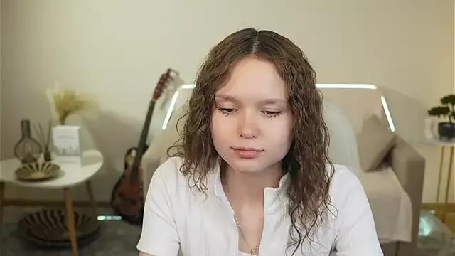 MerylAmber from StripChat is Freechat