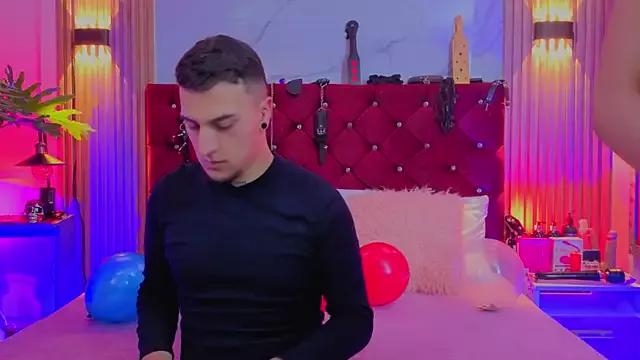 Mia-and-tony from StripChat is Freechat