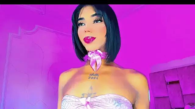 Check-out our cam rooms range and converse on a personal level with our delicious livecams streamers, showing off their spicy curves and toys.