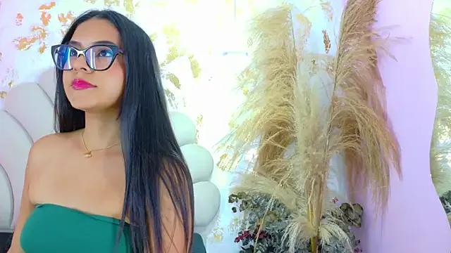 mia_white_cr from StripChat is Freechat