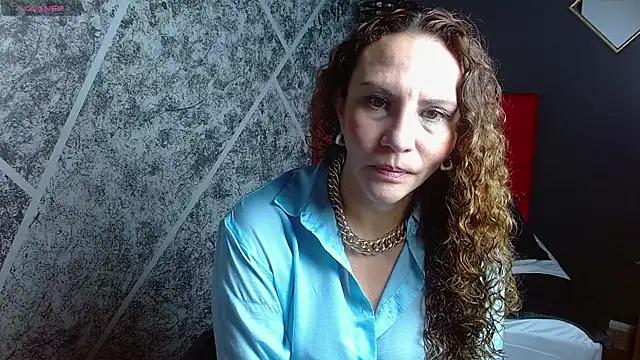 MiaVelvett_ from StripChat is Freechat