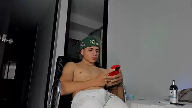 michael_boy88 from StripChat is Freechat