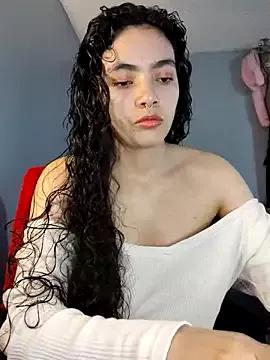 Michell_bunny from StripChat is Freechat
