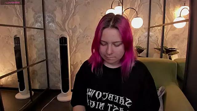 MichelleRebel from StripChat is Freechat